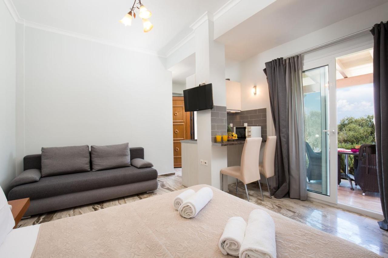 Niki Sunrise Apartments Gastouri  Exterior foto